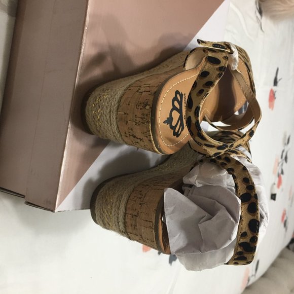 Fergie Pardy Ankle Strap Sandal - Leopard - NIB - Picture 6 of 11
